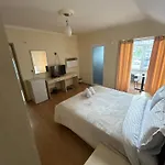 Bar-hotel Irdi Hotel 5*