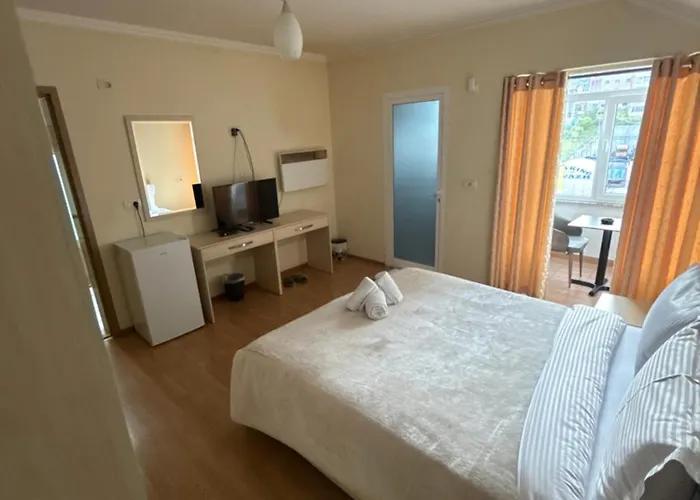 Bar-hotel Irdi מלון 5*