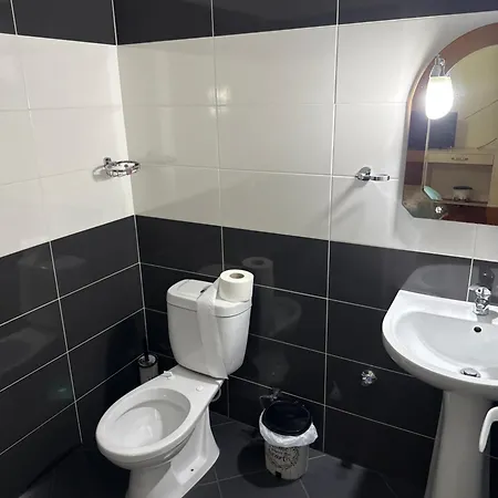 فندق Bar-hotel Irdi Bulqize